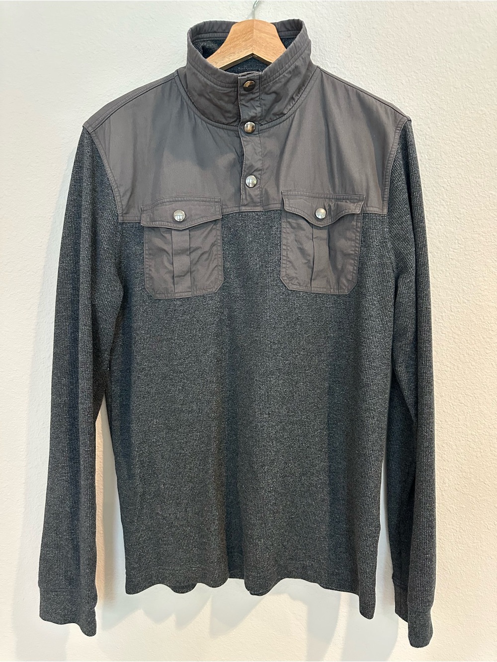 Banana Republic Men’s Large Gray Utility Pullover Knit Snap Shirt